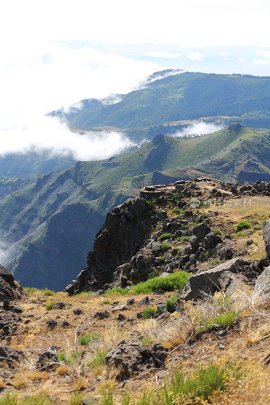 Pico do Areeiro 1818米山区-马德里